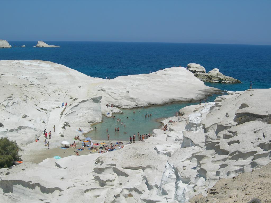 Villa Zampeta Adamantas  Luaran gambar